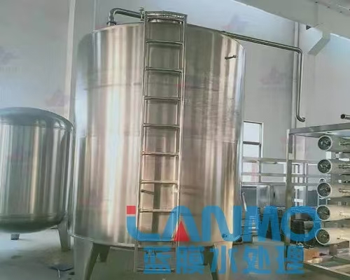 1731572562164562.jpg 不銹鋼純水箱.jpg