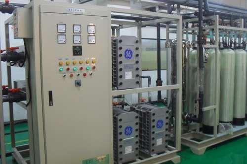 半導體超純水如何制備？用什么設備比較好？-藍膜